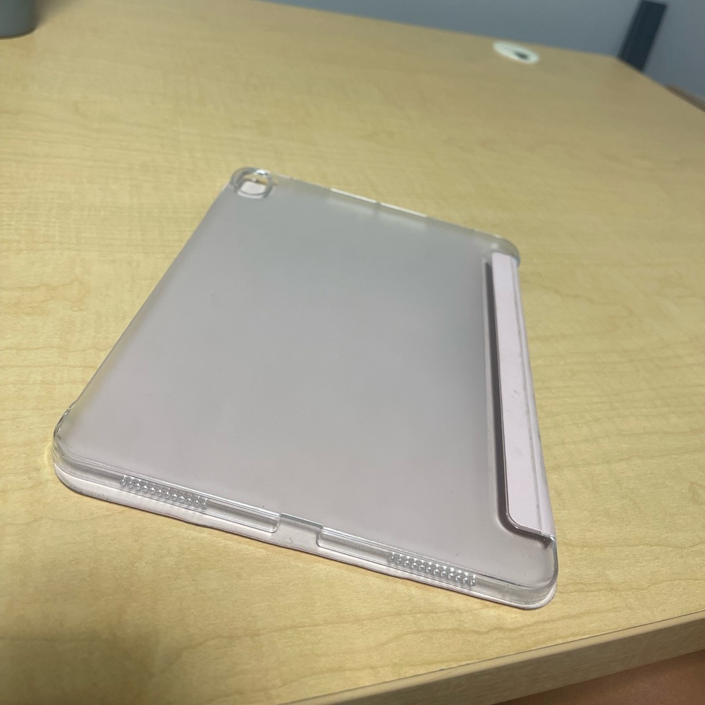 iPad Air Case (gently used)